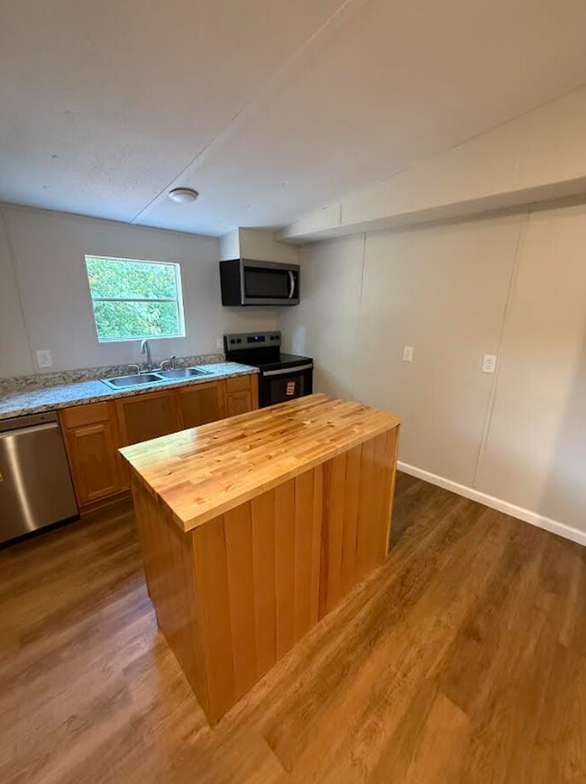 Foto del edificio - 3/2 Home Near Downtown Greer!