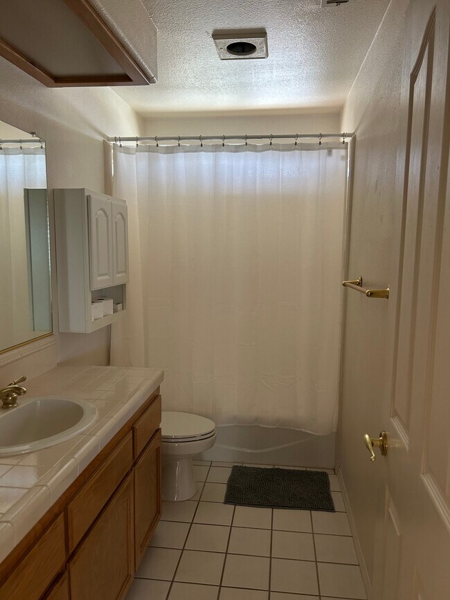 Foto del edificio - 1465 Oak Knoll Rd