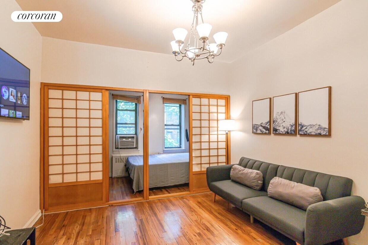 Foto principal - 205 E 89th St