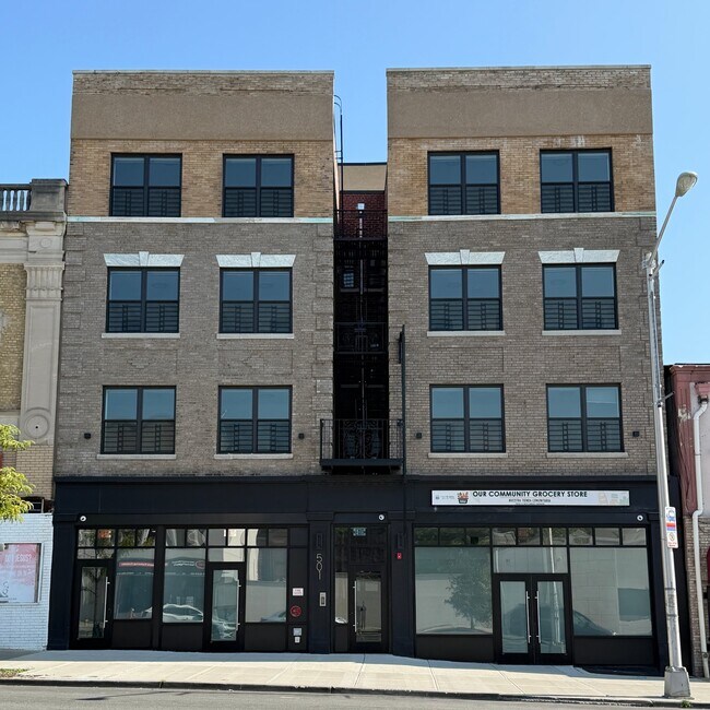 Building Photo - 501 Central Ave
