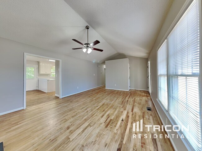 Building Photo - 925 Lazy Branch Drive Benson NC