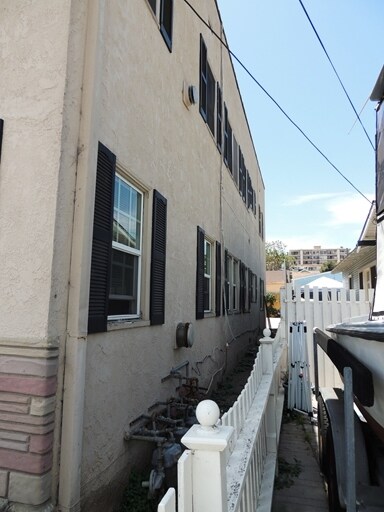 Foto del edificio - 2721 S Denison Ave