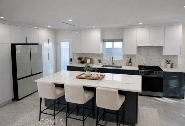 Foto del edificio - 8435 Grenoble St