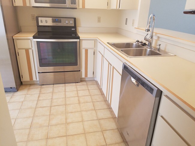 Foto del edificio - 210 Lemon Tree Ln