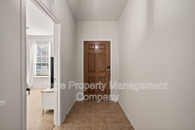 Building Photo - 610 Ridgehorn Dr