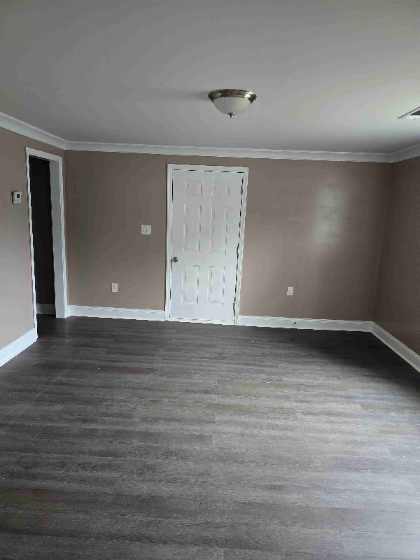 Foto del edificio - 5853 Maiden Ln