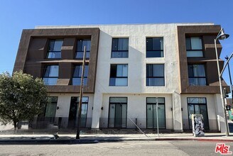 Building Photo - 1870 1st St
