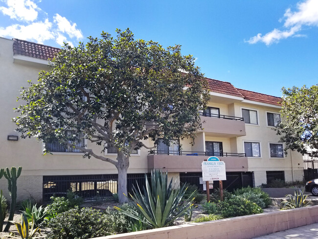 BUILDING - 4436 Franklin Ave