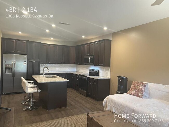 Building Photo - 1306 Russell Springs Dr