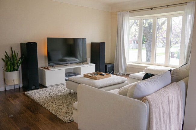 family room - 13243 Irene St