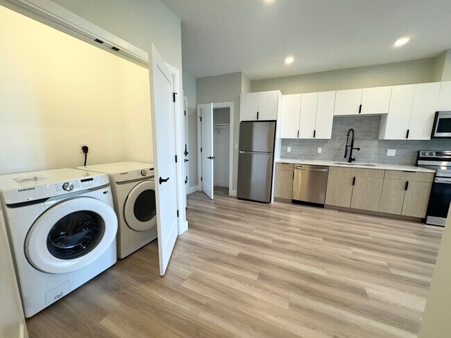 Foto del edificio - 1710 Dorchester Ave
