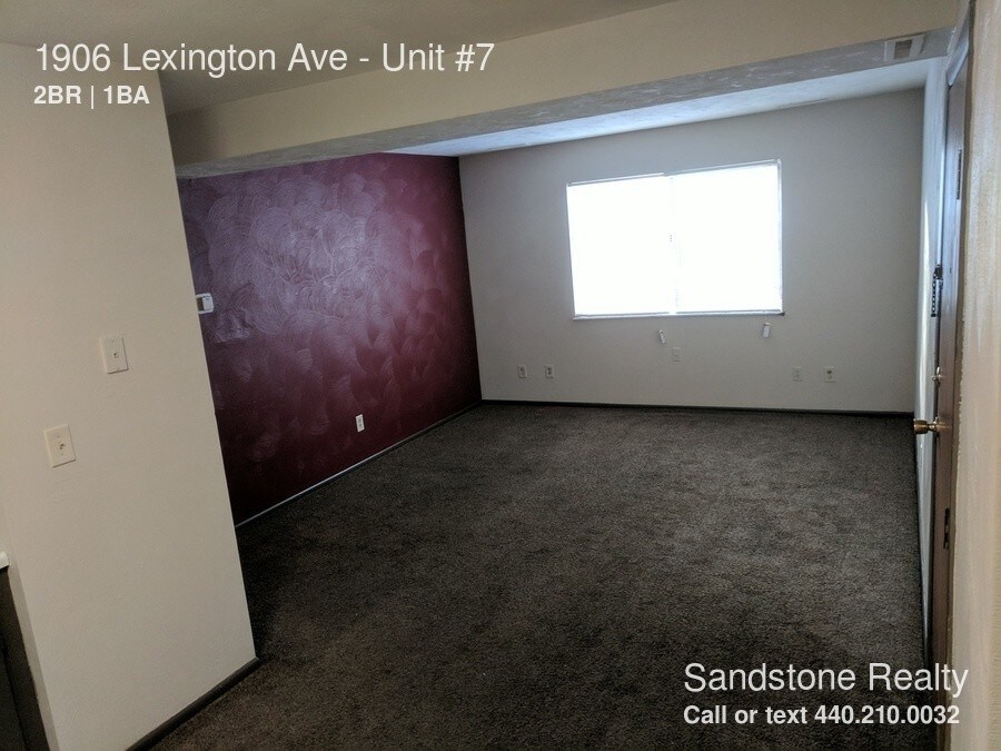 Primary Photo - 1906 Lexington Ave