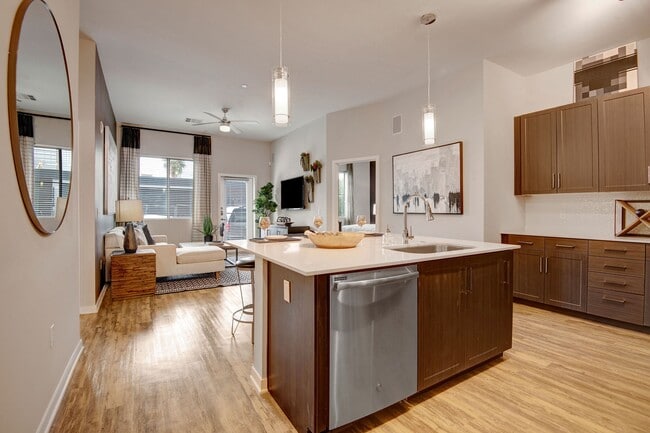 Park on Central Kitchen Island - Park on Central