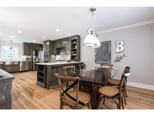 Foto del edificio - 4902 Leeds Ct