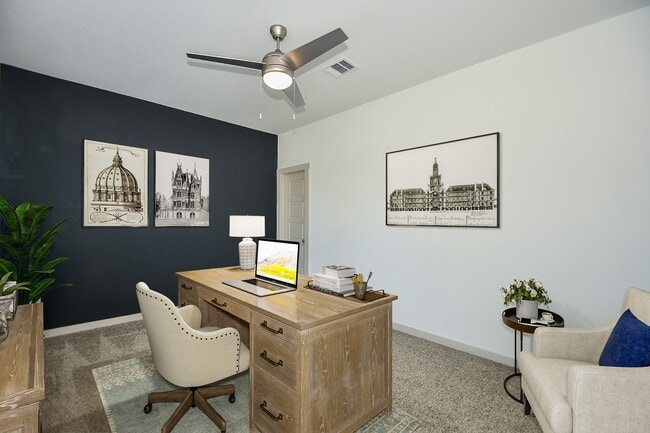 Foto del edificio - 8034 House bank Ln