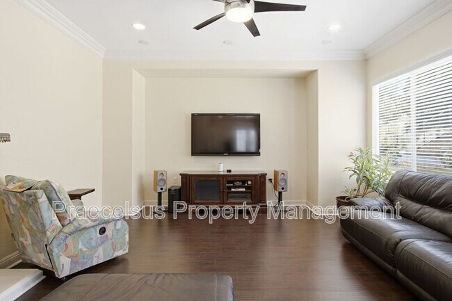 Foto del edificio - 2792 Camphor Ct