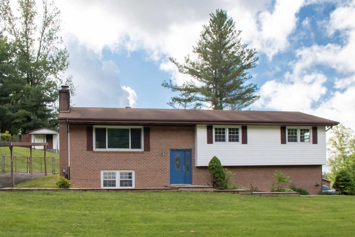 Foto principal - ONE YEAR LEASE WITH POSSIBLE LEASE PURCHAS...