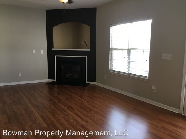Building Photo - 3 br, 3 bath House - 10946 Shelly Renee Drive