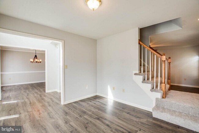Foto del edificio - 4411 Wexham Ct