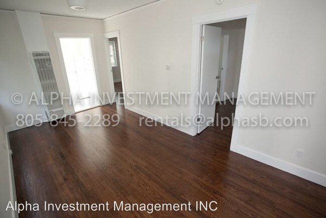 Building Photo - 221 W Micheltorena St