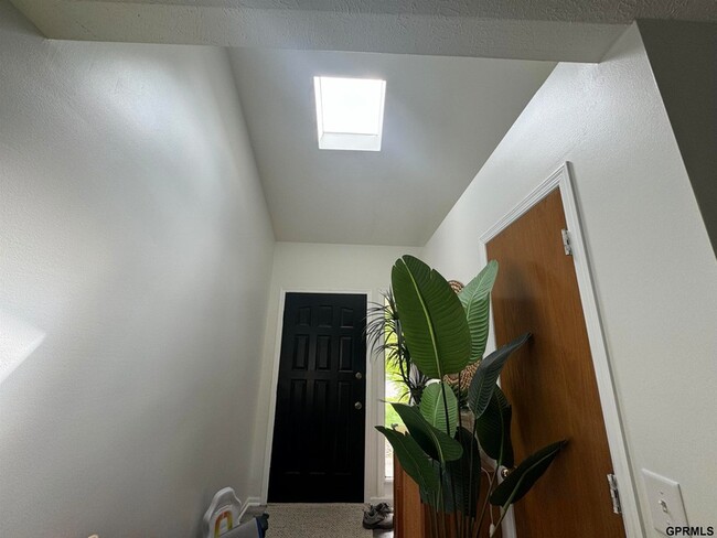 Foto del edificio - 16642 Adams St