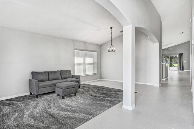 Building Photo - 1601 Wekiva Dr