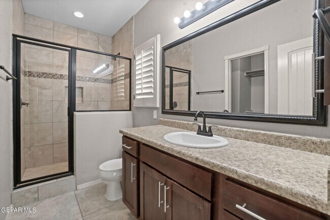 Foto del edificio - 14200 John Risinger