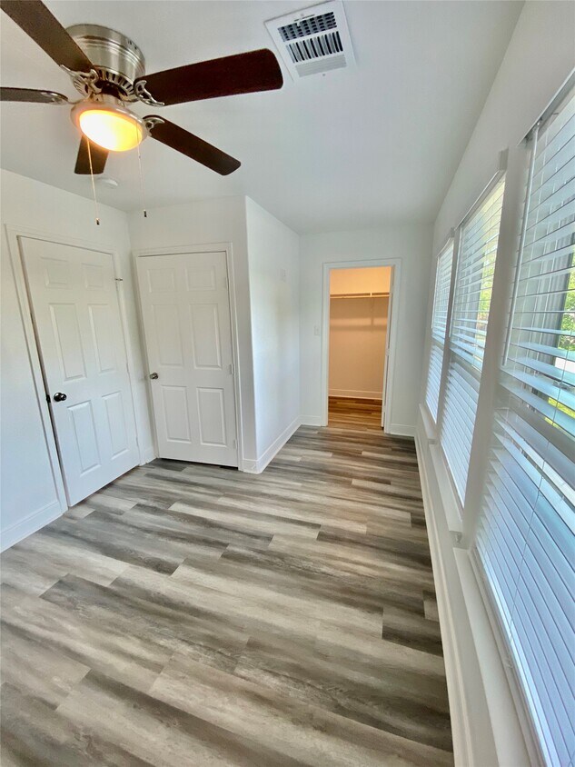 Foto del edificio - 4301 14th St