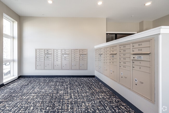 Interior Photo - Concord at Marketplace 55+ Independent Living