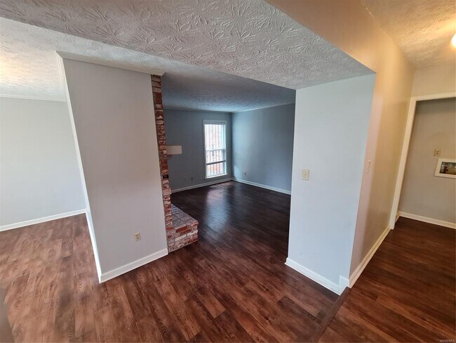 Foto del edificio - 1601 Cobblestone Ct