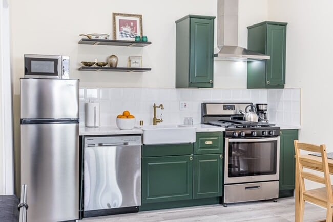 Foto del edificio - Newly Renovated Guest House Studio in Granada Hills!