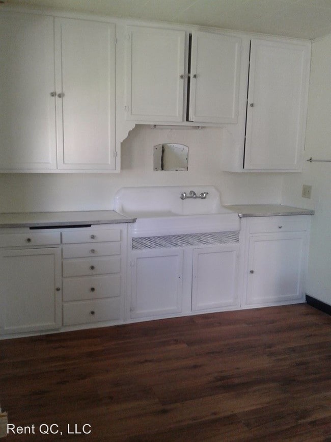 Building Photo - 2 br, 1 bath House - 1906 3rd St.