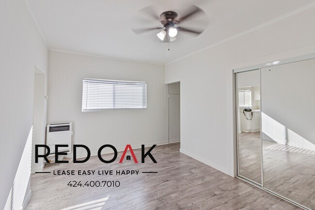 Foto del edificio - 975-985 S Oxford Ave