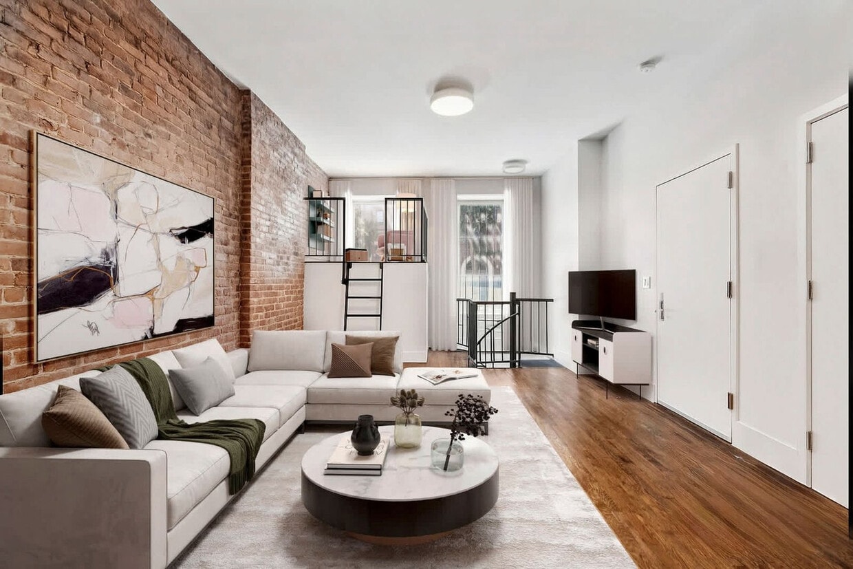 Foto principal - 125 E 83rd St