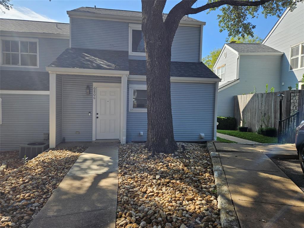 Foto principal - 6806 Old Quarry Ln