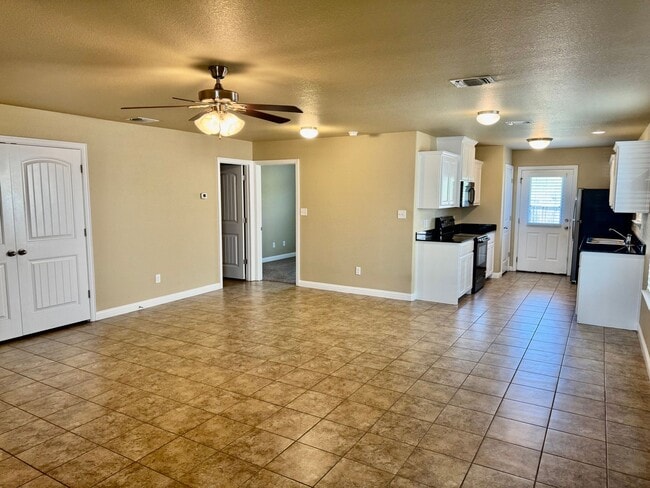 Building Photo - 3117 Weave Ct