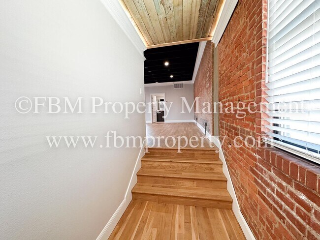 Building Photo - Ennis 111 (Lofts) / 3SM Group - mf