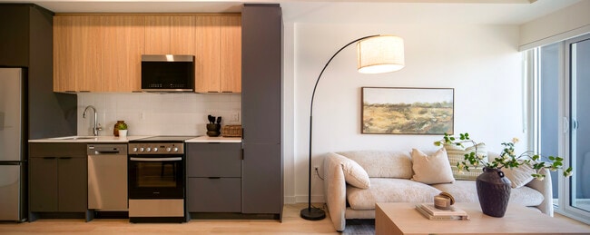 Building Photo - Giorgio