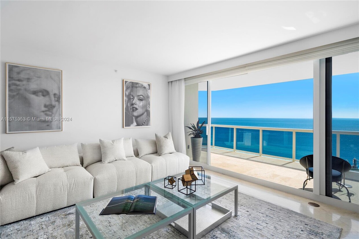 Primary Photo - 4779 Collins Ave