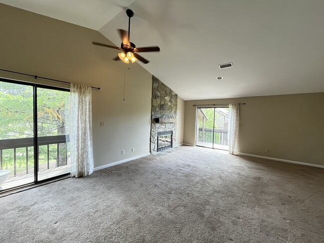 Building Photo - 821 Mallard Head Pl