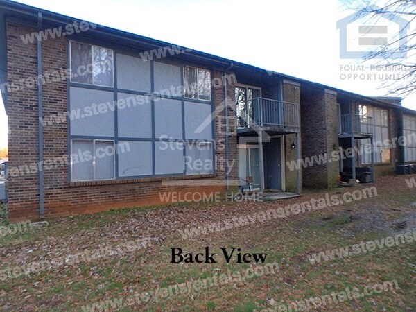 Building Photo - 235 Vinewood Rd