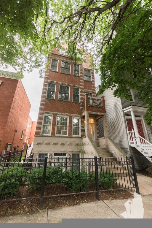 Foto principal - 2653 N Wayne Ave