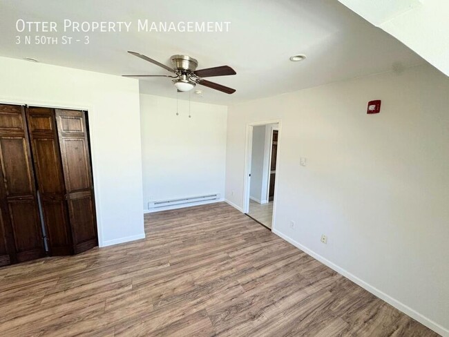 Foto del edificio - Unique & Updated 2BR/1BA University City A...