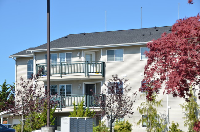 Building Photo - West Ridge Apartments