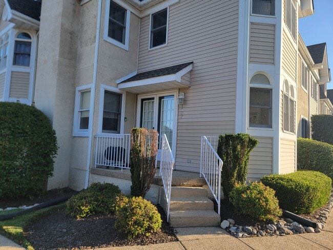 Building Photo - 1417 Kathleen Ct