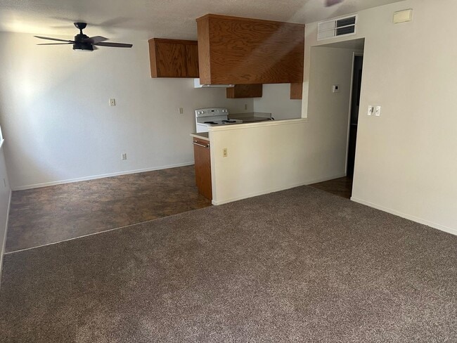 Building Photo - 2508 Standiford Ave