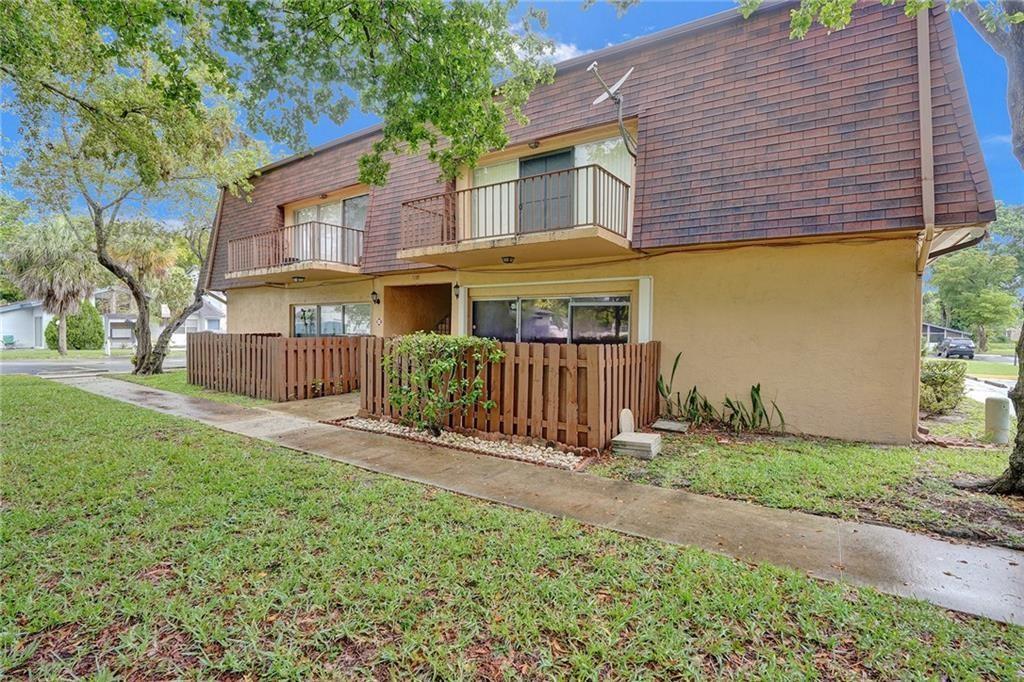 Foto principal - 7101 W Sunrise Blvd