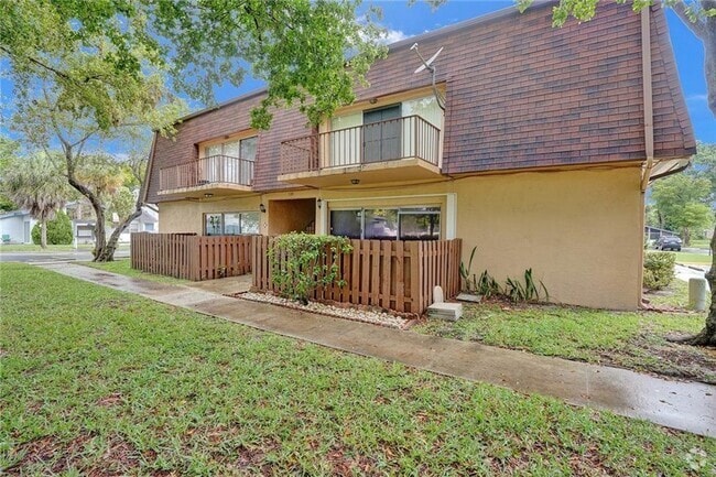 Building Photo - 7101 W Sunrise Blvd