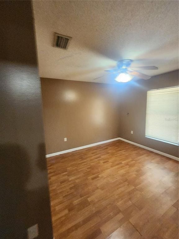 Foto del edificio - 6218 Rolling Hammock Pl