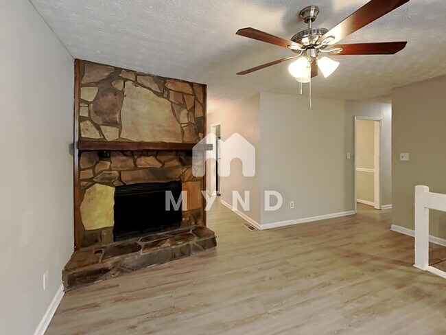 Building Photo - 140 Huntridge Dr